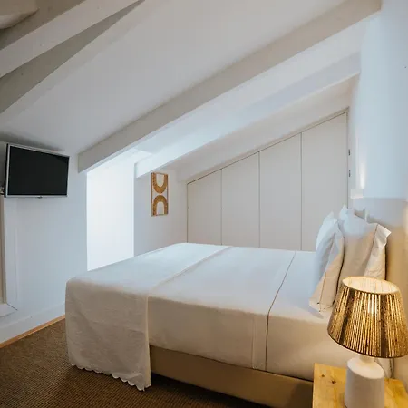Almalusa Baixa Chiado 4*