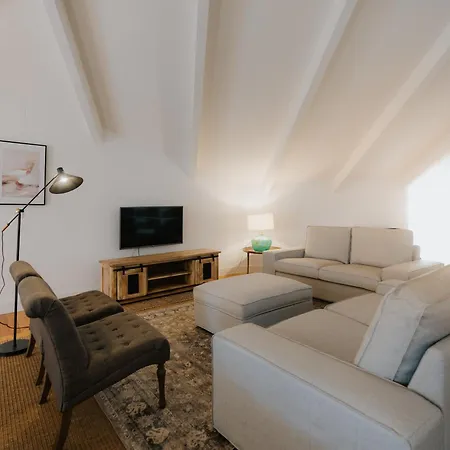 Almalusa Baixa Chiado Guest house 4*