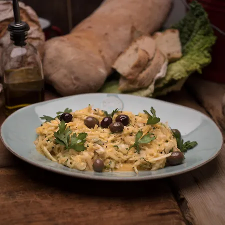 Pensionat Almalusa Baixa Chiado 4*