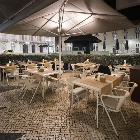 Pensionat Almalusa Baixa Chiado 4*